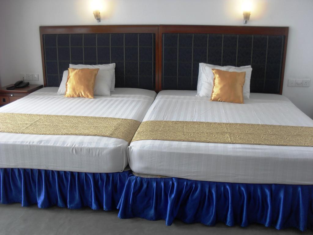 Miltons Beach Resort Unawatuna Ruang foto