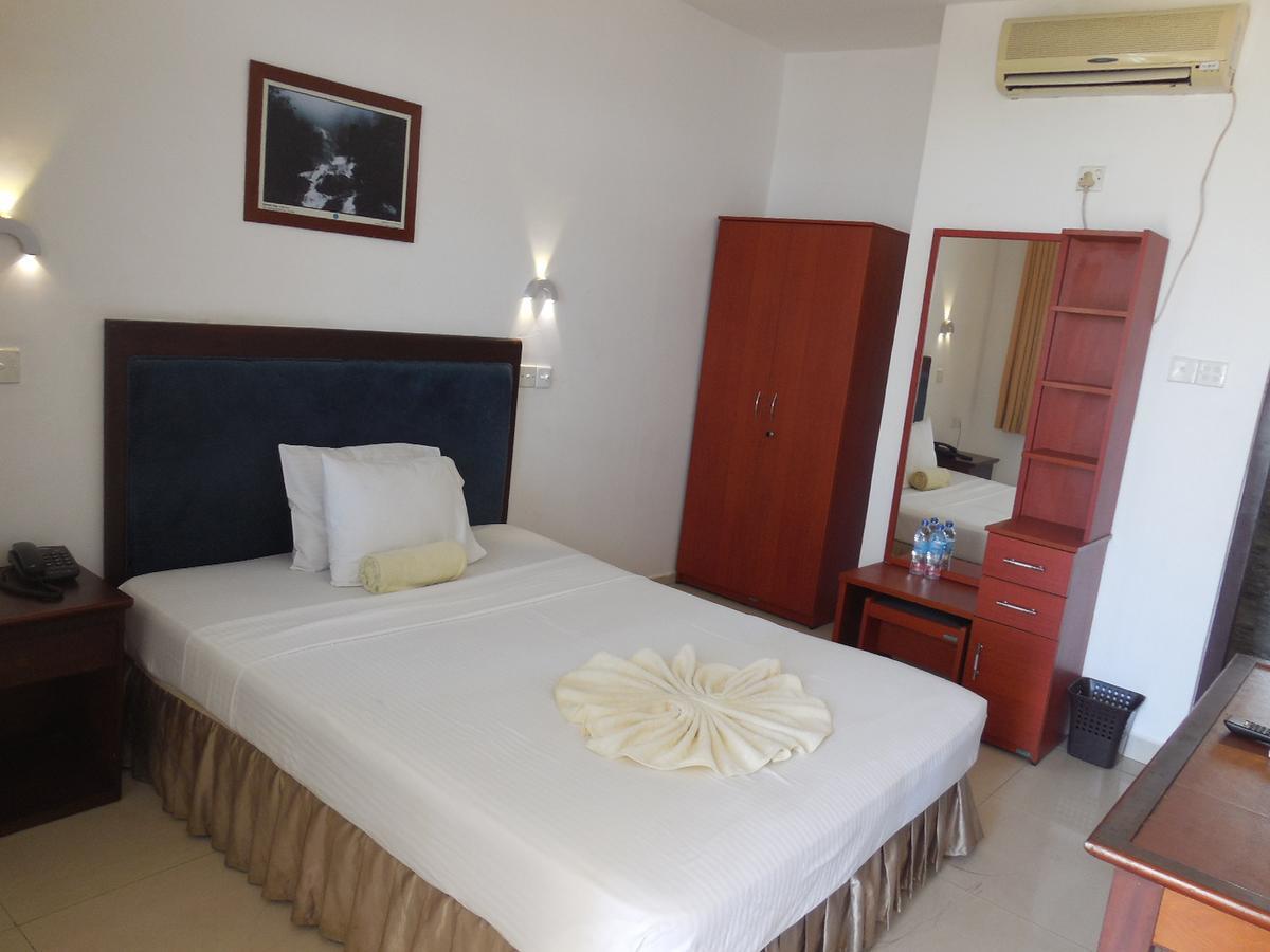 Miltons Beach Resort Unawatuna Bagian luar foto