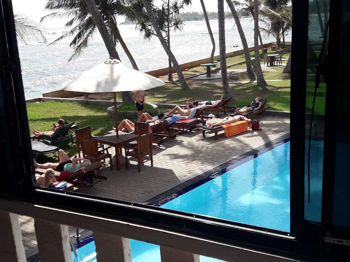 Miltons Beach Resort Unawatuna Bagian luar foto