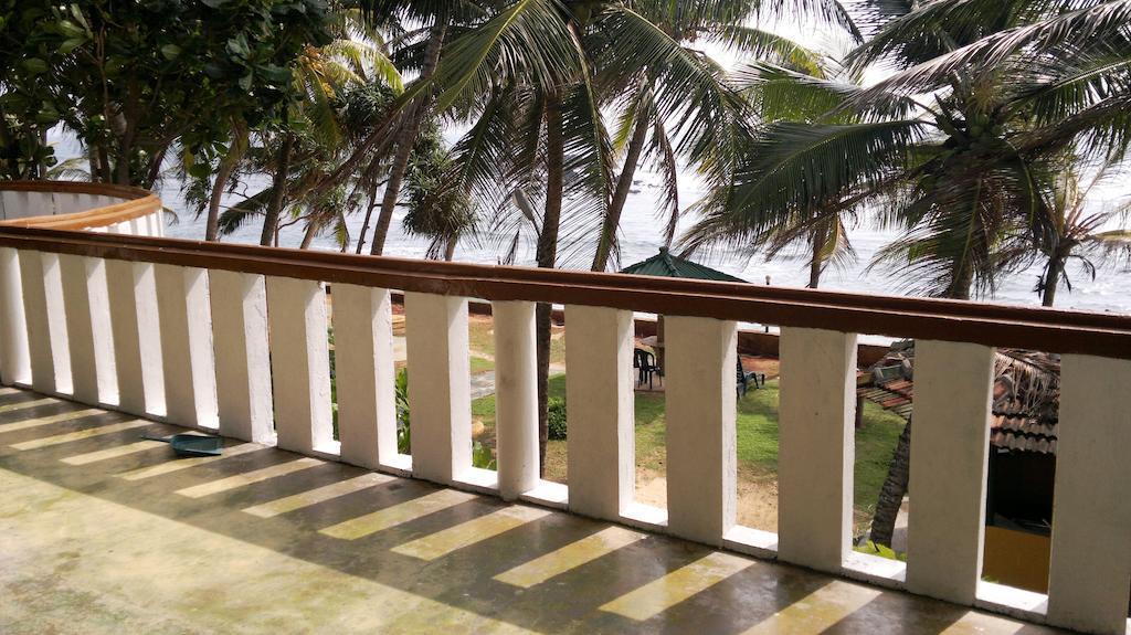 Miltons Beach Resort Unawatuna Bagian luar foto