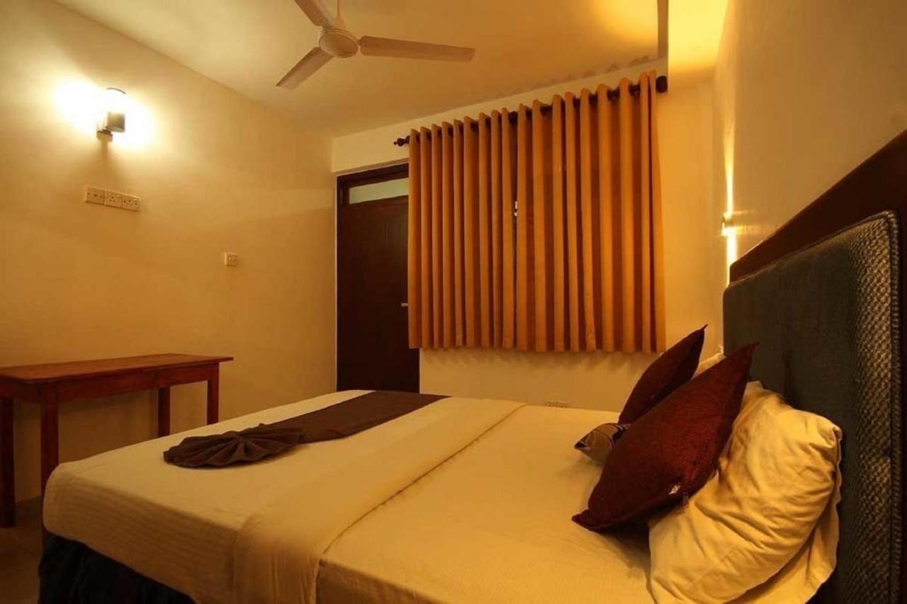 Miltons Beach Resort Unawatuna Bagian luar foto