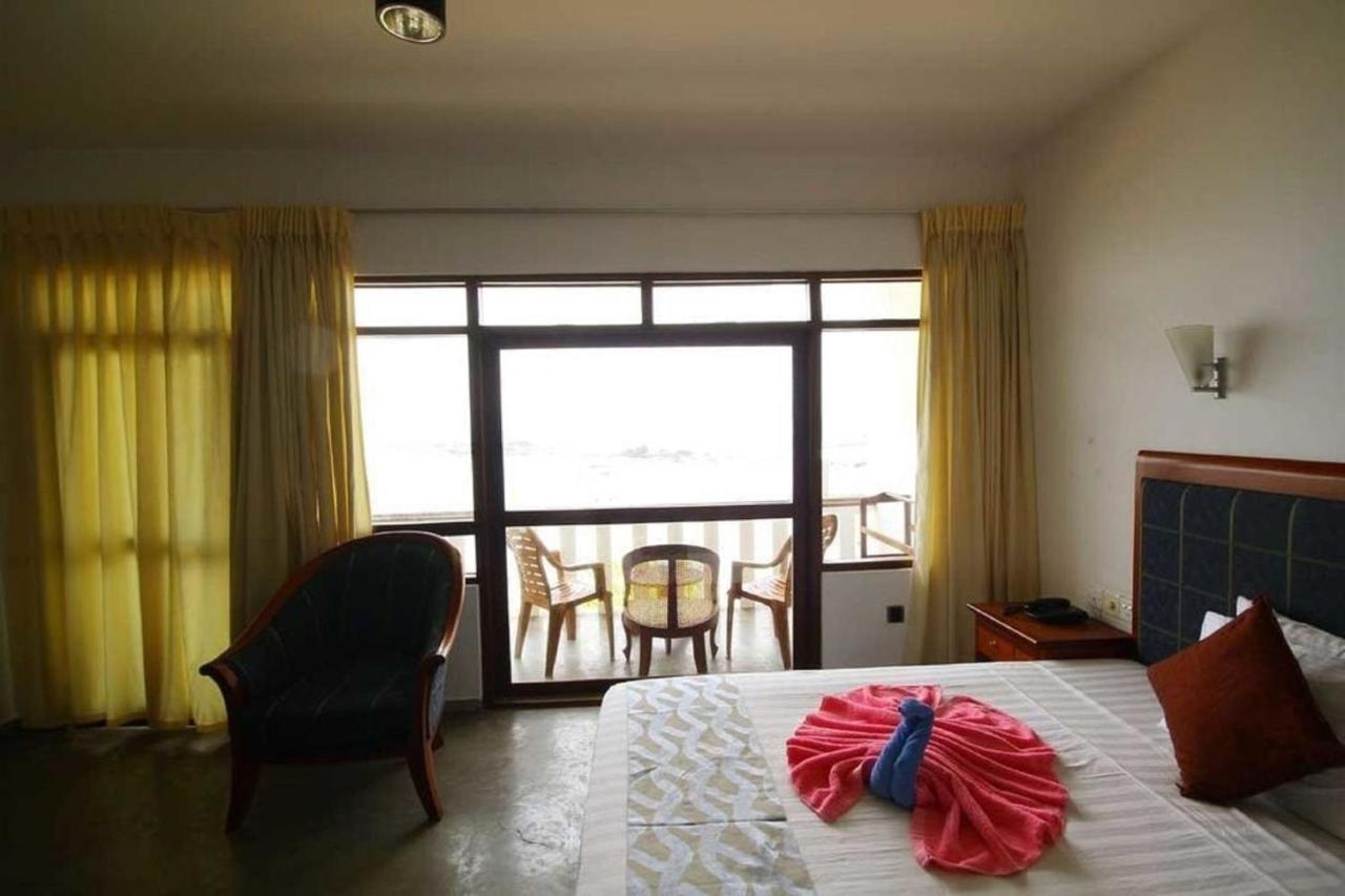 Miltons Beach Resort Unawatuna Bagian luar foto