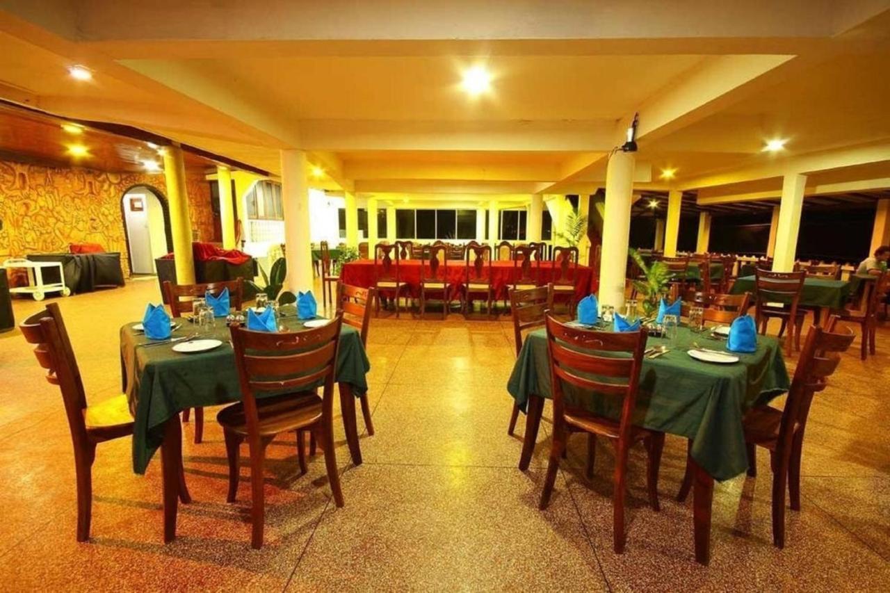 Miltons Beach Resort Unawatuna Bagian luar foto
