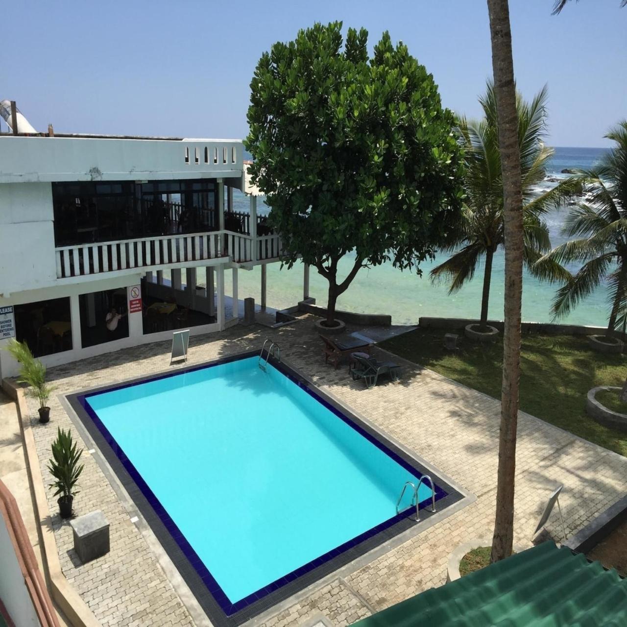 Miltons Beach Resort Unawatuna Bagian luar foto
