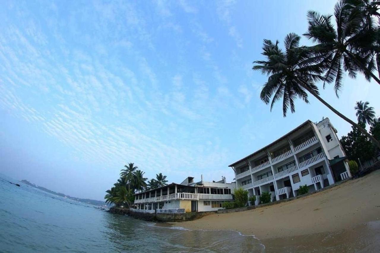 Miltons Beach Resort Unawatuna Bagian luar foto