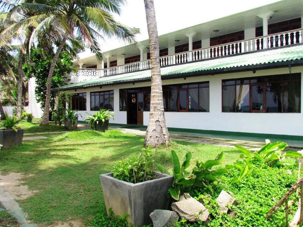 Miltons Beach Resort Unawatuna Bagian luar foto